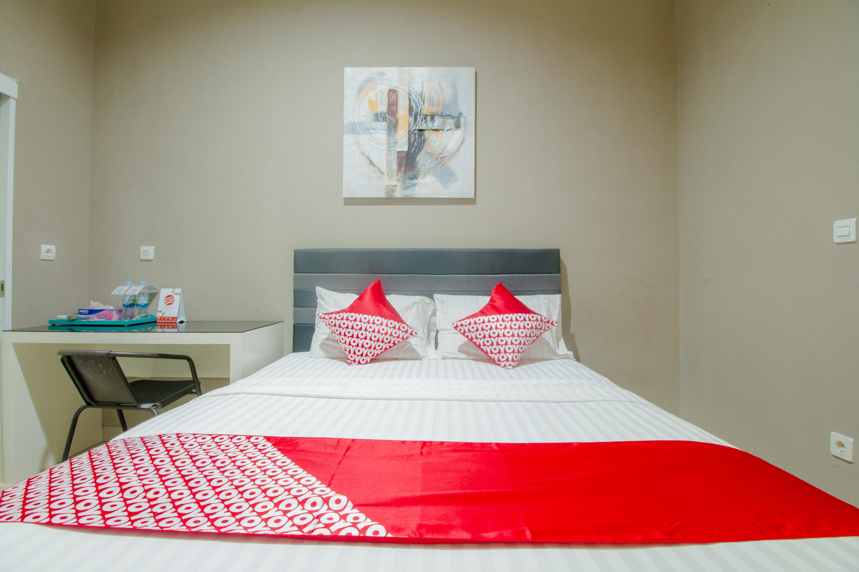 Oyo 871 Aira Costel Hotel Cianjur Eksteriør billede