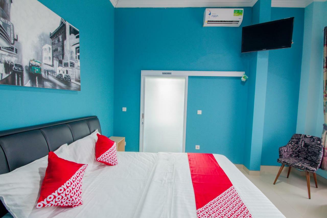 Oyo 871 Aira Costel Hotel Cianjur Eksteriør billede