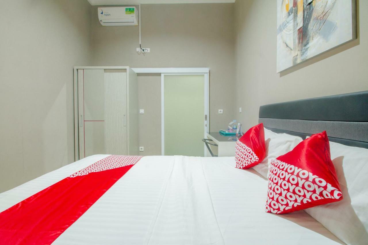 Oyo 871 Aira Costel Hotel Cianjur Eksteriør billede